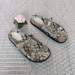 J Crew Colbie Buckle Snakeskin Embossed Patterned Women's Sandals In Size 9
